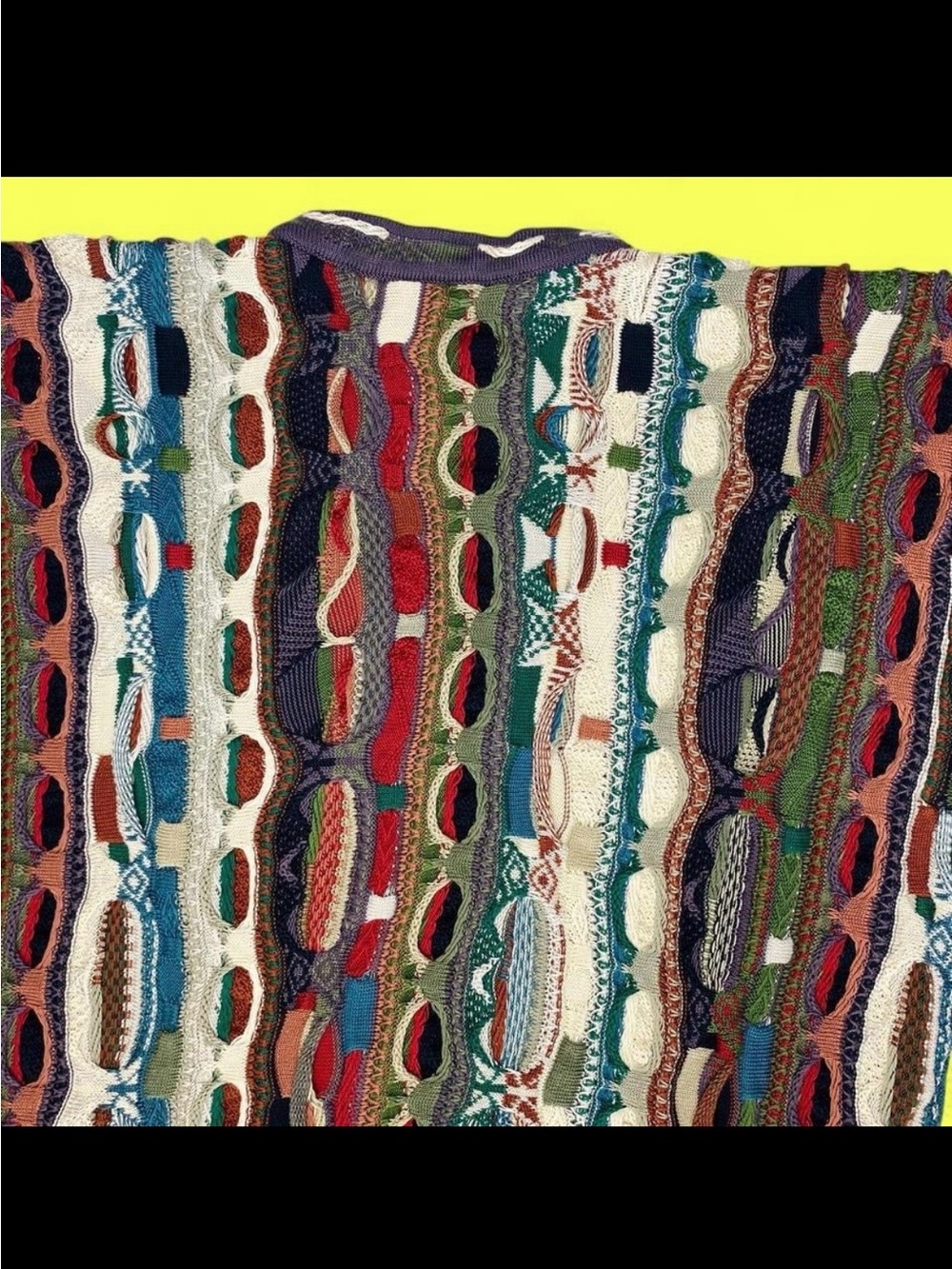 COOGI Men's Textured Cable Knit Sweater XL practically new - Picture 6 of 6